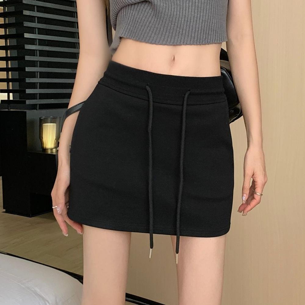 Aès Đây là chiếc váy liền thân kiểu Hàn Quốc dáng bán chân, ôm sát và giúp tôn dáng 18Z23042809