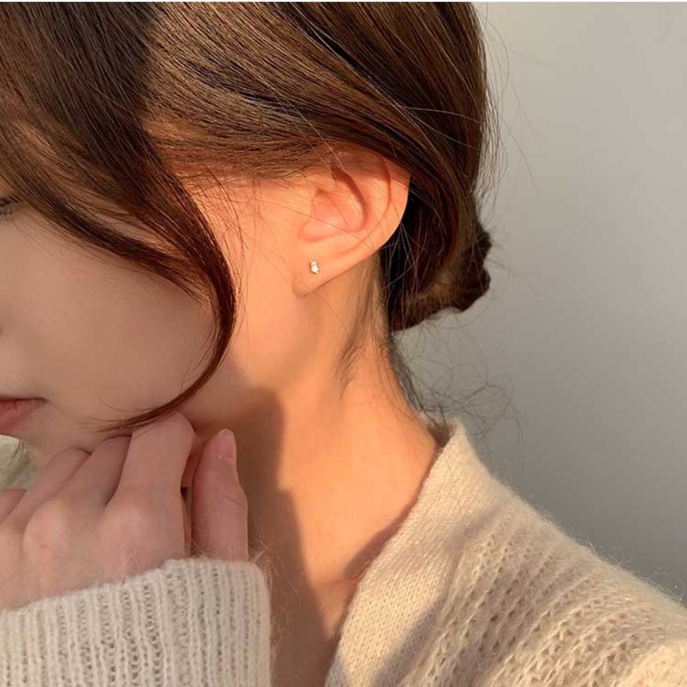 Bông Tai Bằng Thép Titan Đính Đá Zircon Thời Trang Thanh Lịch Dành Cho Nữ