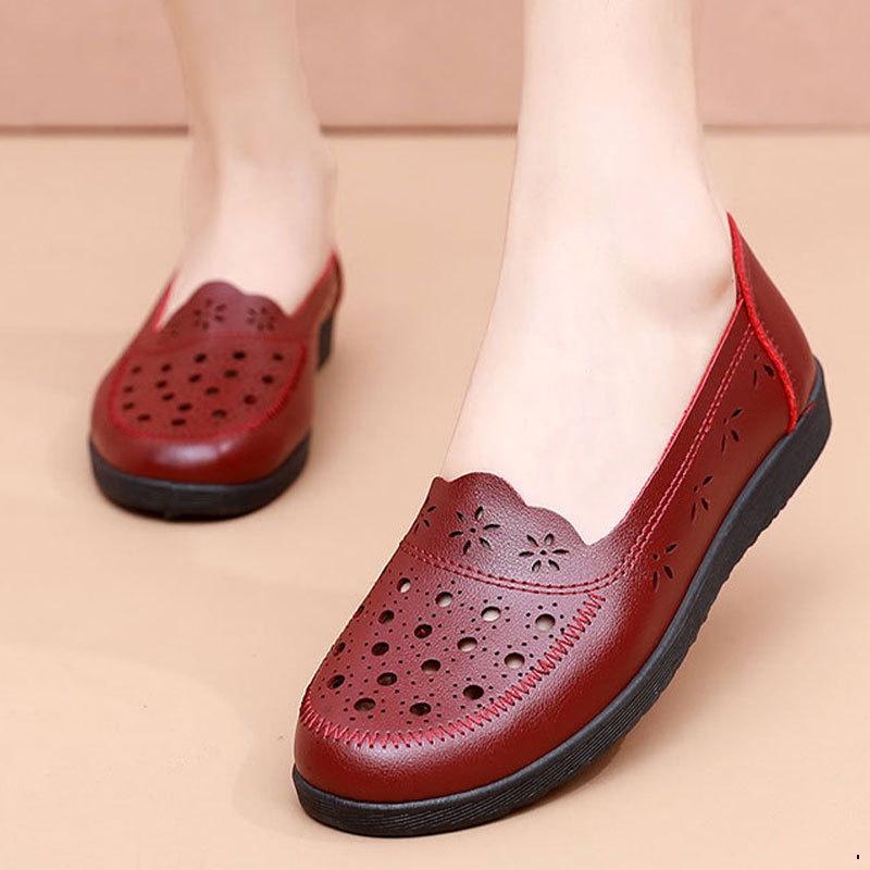 Xăng đan QINOS Đế Mềm Chống Trượt Thoáng Khí Thời Trang Mùa Hè Cho Phụ Nữ Trung Niên