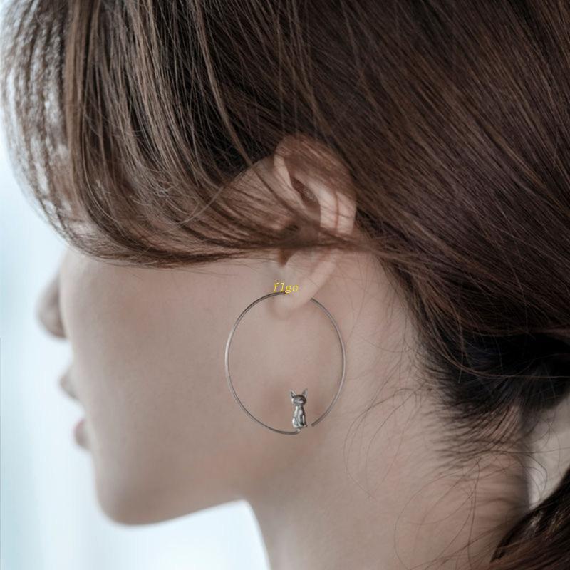 Bông Tai Hình Tròn Màu Đen / Bạc Hình Chú Mèo Dễ Thương