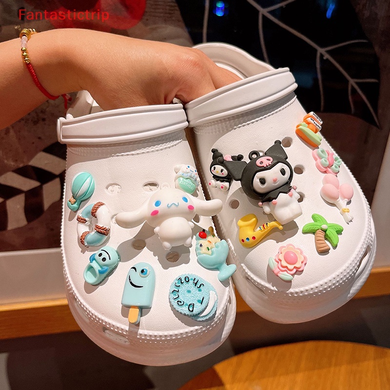 1 Cặp Giày Croc DIY Họa Tiết Hoa Hoạt Hình Dễ Thương Có Thể Tháo Rời Cho Bé