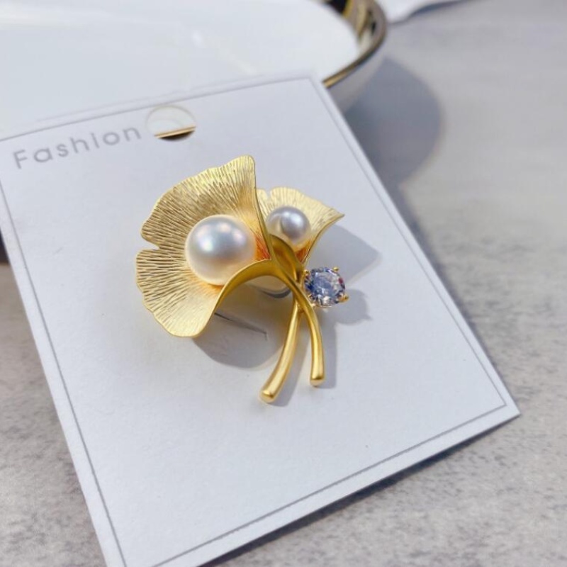 (MớI) Ghim GàI ÁO HìNh Lá ĐíNh HạT NgọC Trai Giả Xinh XắN