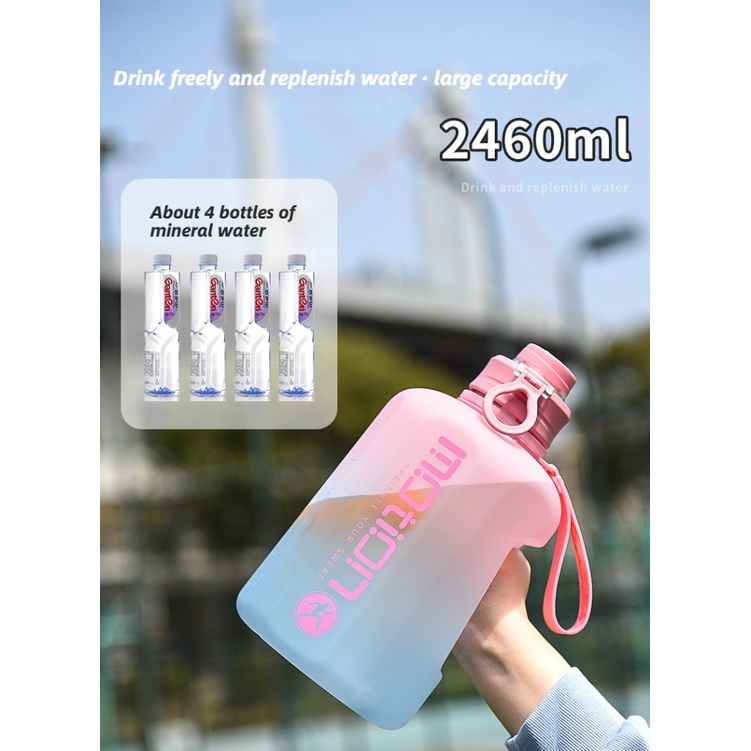 Bình Nước Thể Thao 2.2L Bằng Nhựa Dung Tích Lớn Có Ống Hút Tiện Dụng