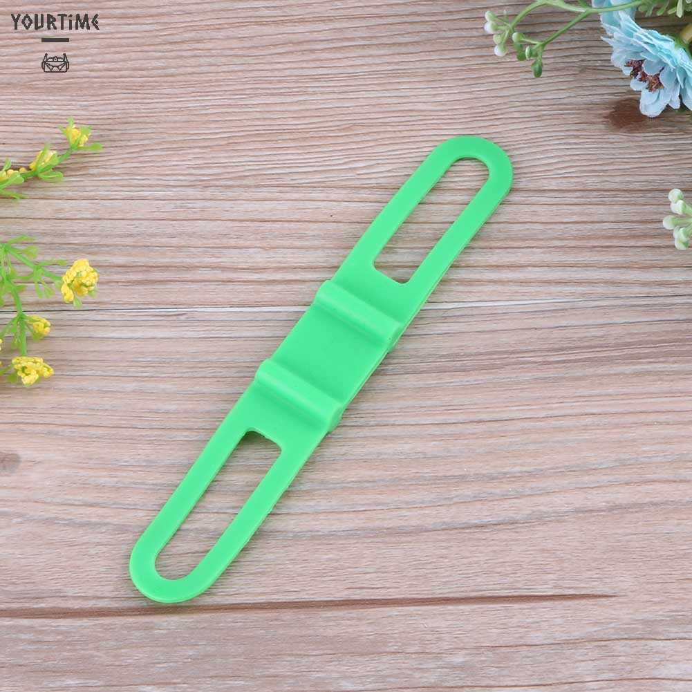 Giá Đỡ Đèn Pin Gắn Tay Lái Xe Đạp Tiện Lợi