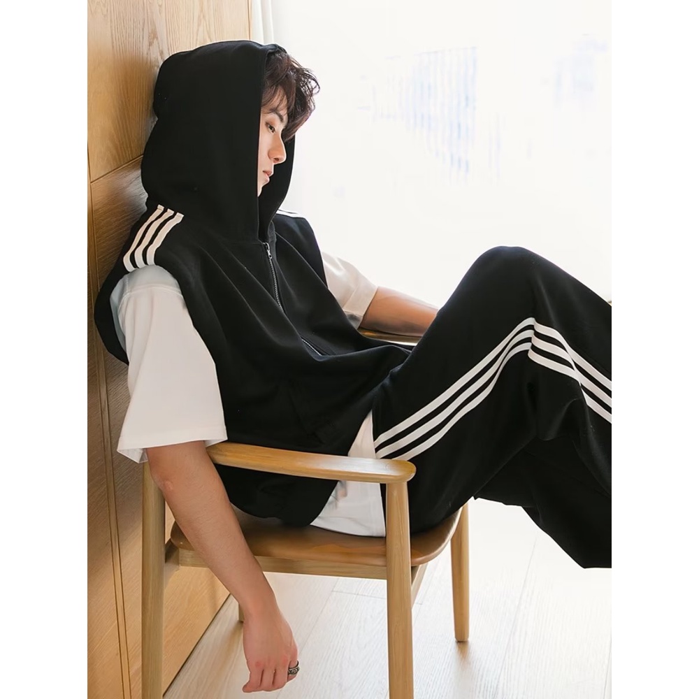 Set Đồ Thể Thao Form Rộng Họa Tiết Kẻ Sọc Thời Trang Mùa Xuân Cho Nam