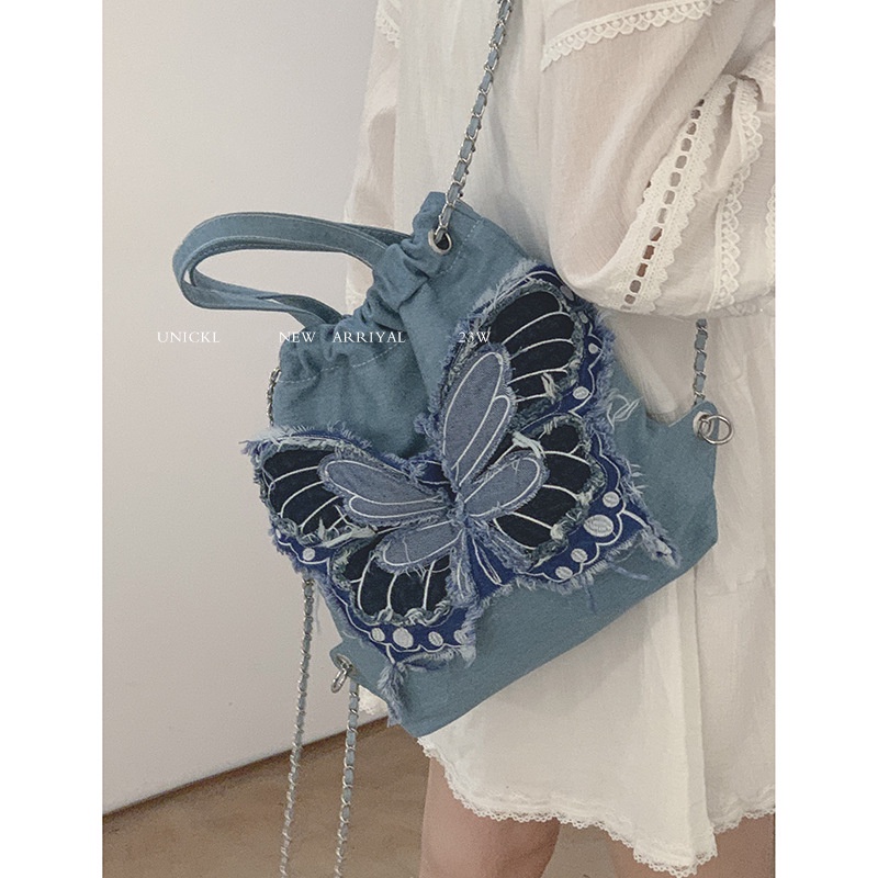 Ba Lô Denim Họa Tiết Bướm Phối Dây Xích Thời Trang Cao Cấp