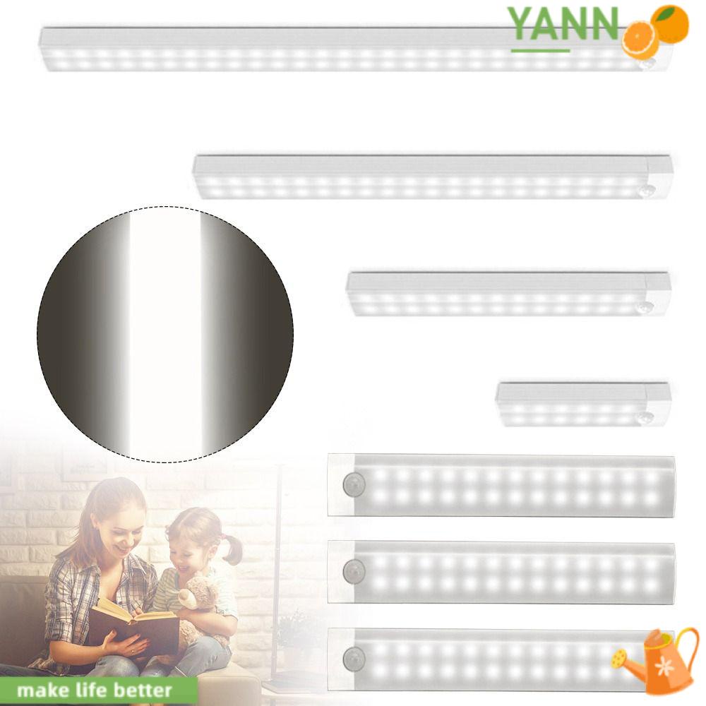 Đèn LED Siêu Mỏng Không Dây Gắn Tủ Quần Áo 1 Bóng Tiện Dụng