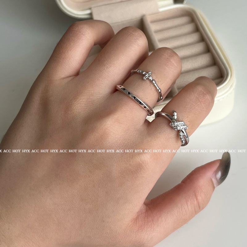 Nhẫn Đan Chéo Hình Ngôi Sao Phong Cách Cổ Điển Dành Cho Nữ