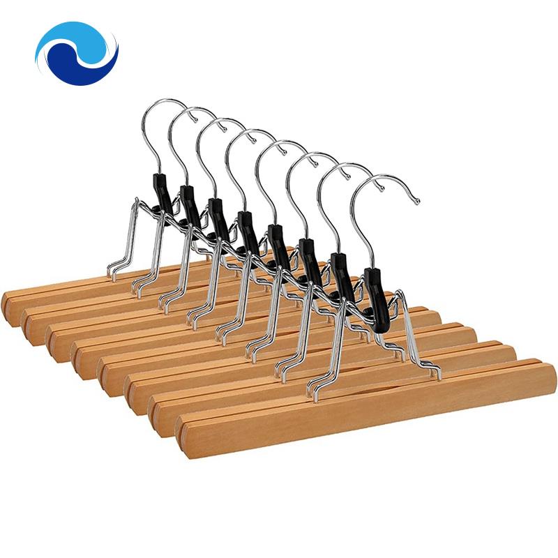 Bộ 8 Móc Treo Quần Áo Bằng Gỗ Chống Trượt Có Thể Xoay Được Tiện Dụng Cho Gia Đình