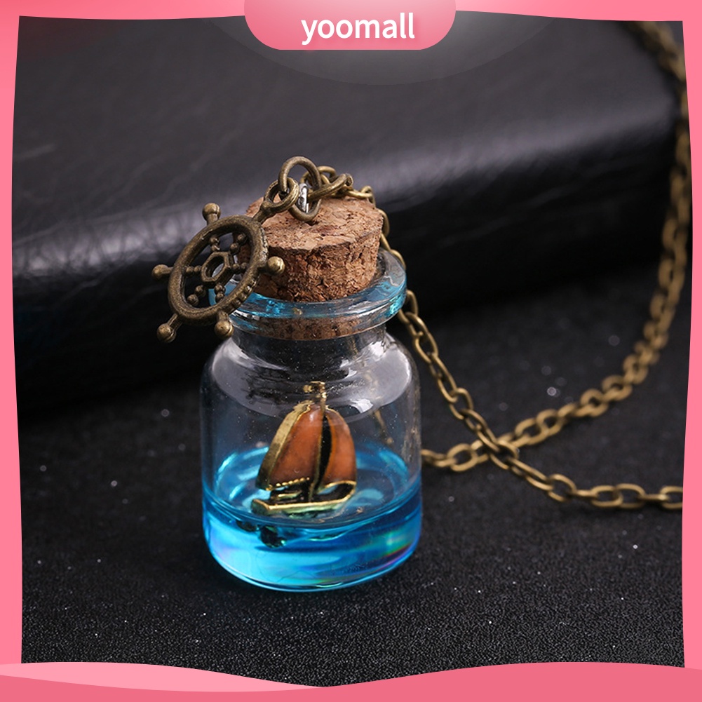 Vòng cổ Mặt Kính Hình Thuyền Buồm Dạ Quang Cho Nữ