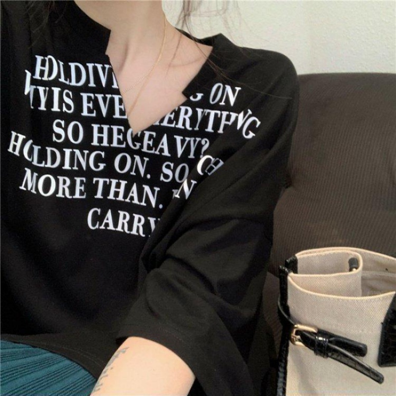 New large size Long short-sleeved T-shirt for girls loose plump MM knitted top letter printed V-neck slim fit meat tide T