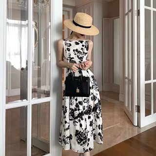 Đầm Hai Dây Dáng Dài Họa Tiết Tranh Sơn Dầu Phong Cách Retro Pháp
