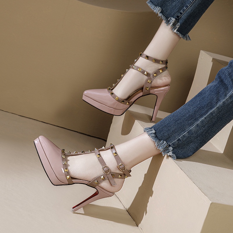 Giày Cao Gót Mũi Nhọn Đính Đinh Tán Phong Cách Quyến Rũ Dành Cho Nữ