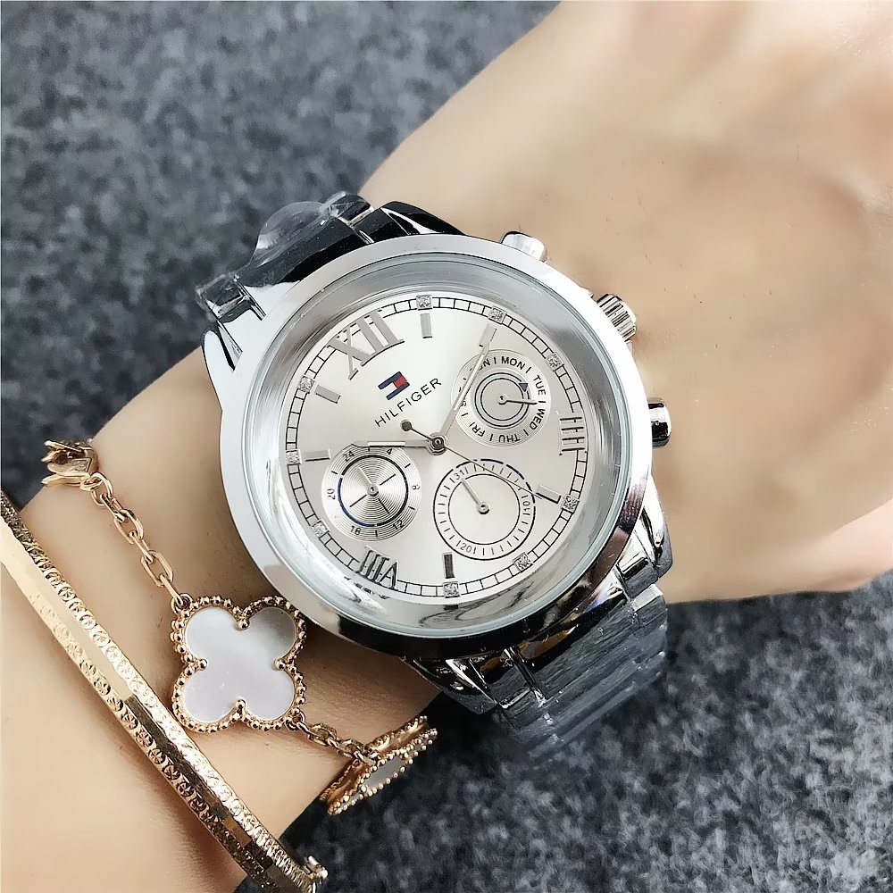 Đồng Hồ Đeo Tay Tommy Hilfiger Mặt Tròn Đính Đá Thời Trang Cho Cặp Đôi