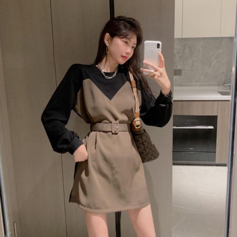Đầm cổ tròn tay dài cổ tròn váy chữ A ngắn Hàn Quốc đầm màu tương phản thời trang nữ Thích hợp cho mùa thu đông