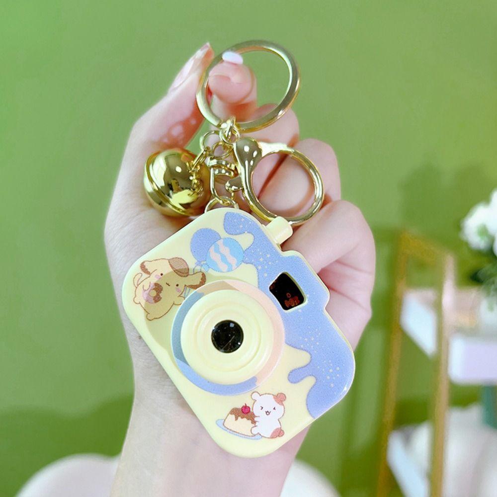 Aaron1 Móc Khóa Hình Máy Ảnh Cuộn Tròn Gắn Đèn Pin / Máy Chiếu kuromi Đáng Yêu