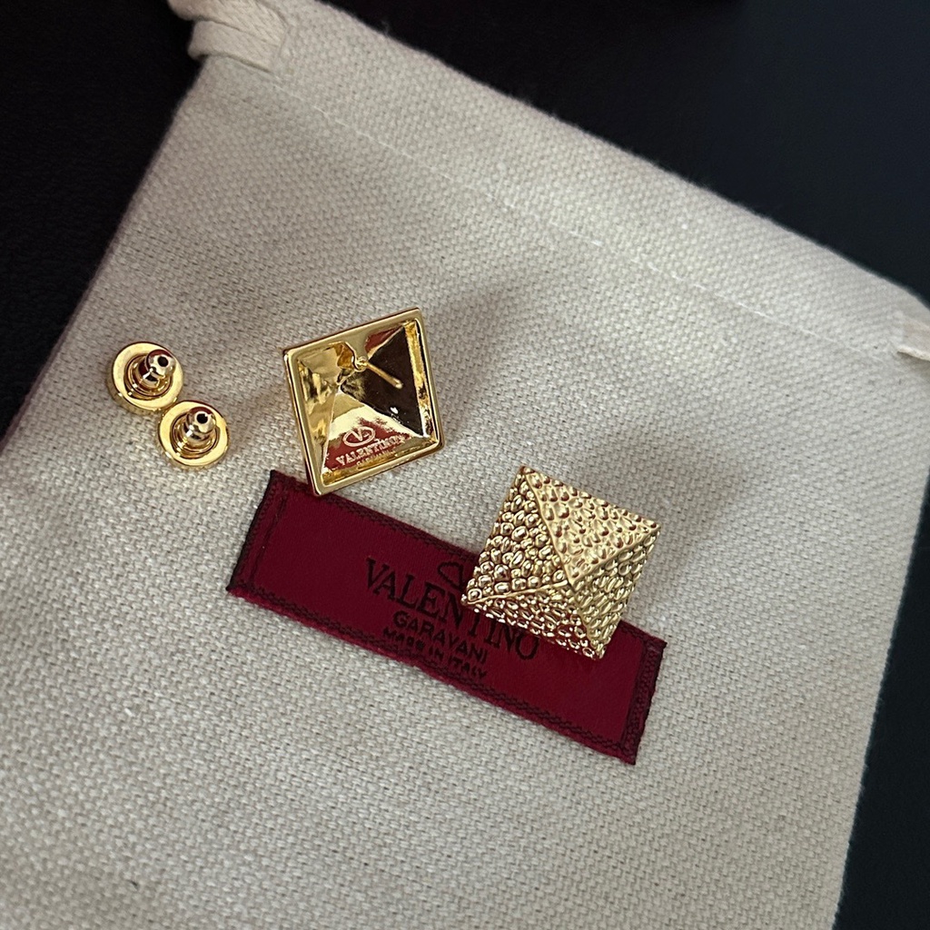 Valentino bông tai titan thép chữ logo ear hoop stud earrings trang sức của phụ nữ