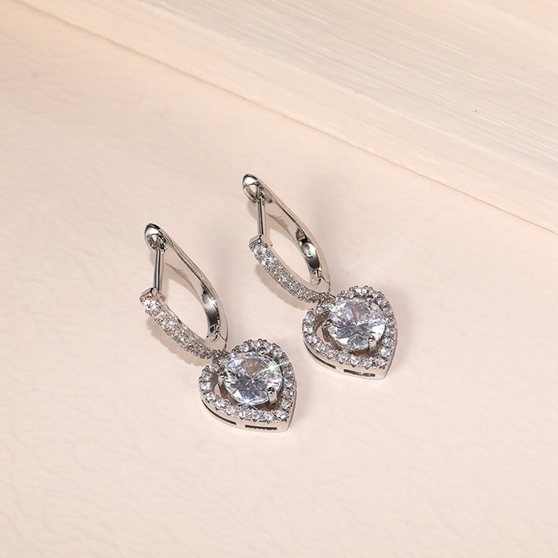 Khuyên Tai Hình Trái Tim Đính Đá Zircon Chất Lượng Cao Cho Nữ