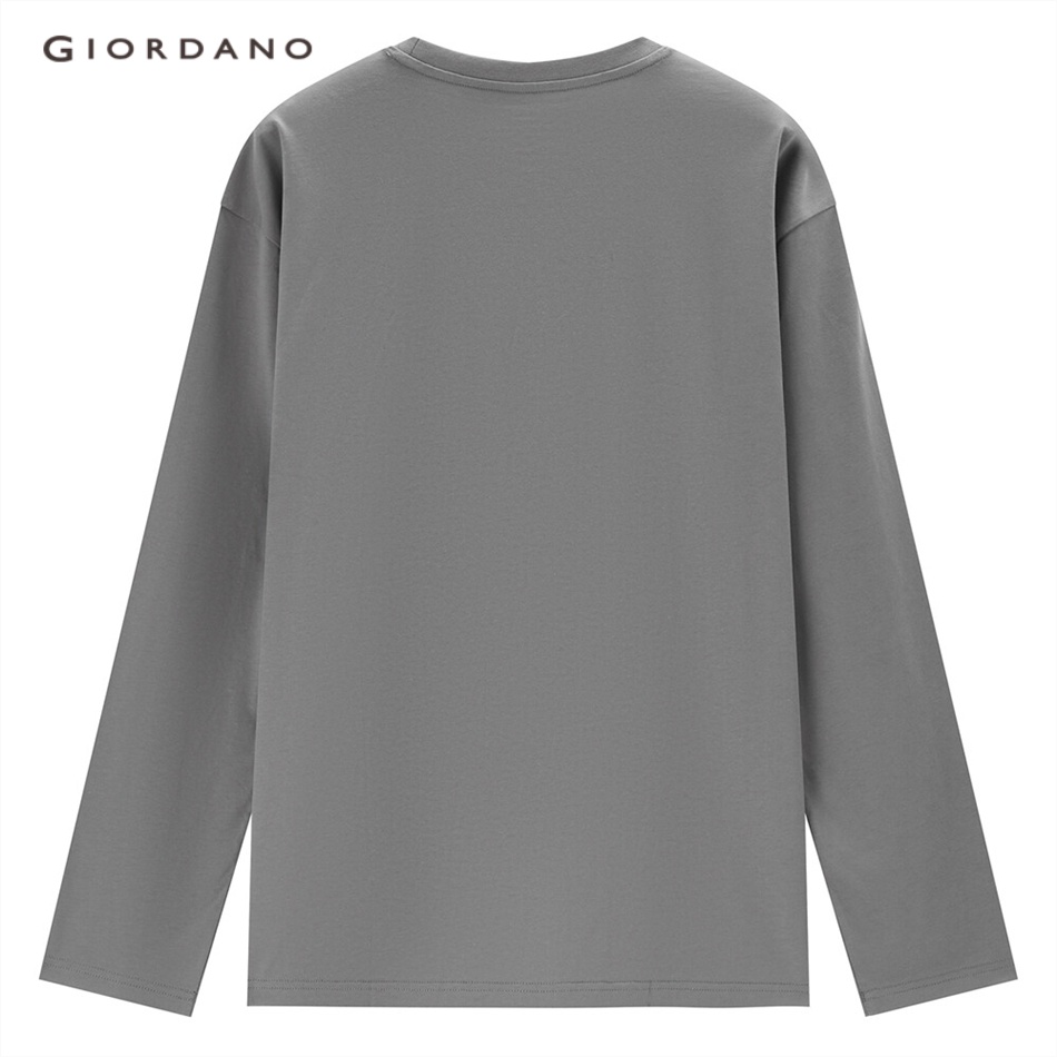 Áo thun cotton GIORDANO 01023825 tay dài thêu chữ cho nam
