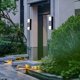 Bộ 4 Đèn LED Năng Lượng Mặt Trời Chống Thấm Nước Trang Trí Hàng Rào Sân Vườn