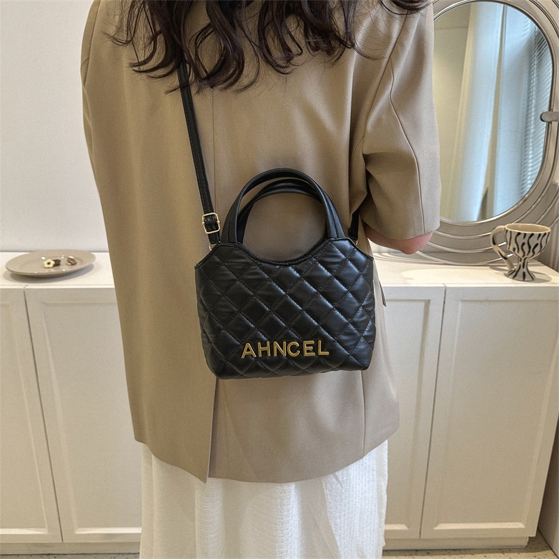 Túi Xách JASMIN NOIR Tote Dáng Vuông Dài Kẻ Sọc Caro Có Dây Đeo Cho Nữ