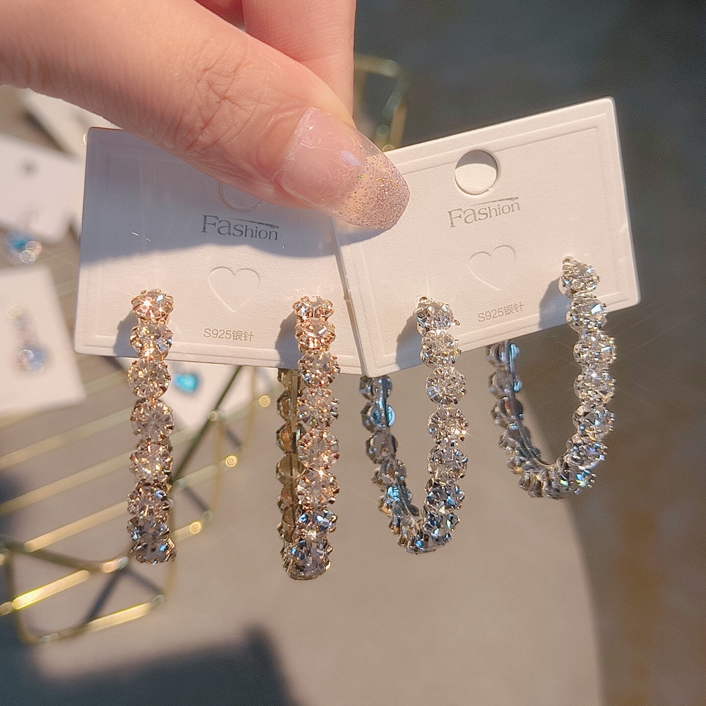 Bông Tai Thời Trang Âu Mỹ Sang Trọng