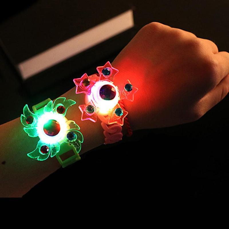 1 Vòng Đeo Tay Con Quay gyro Có Đèn LED Phát Sáng Trong Bóng Tối Cho Bé