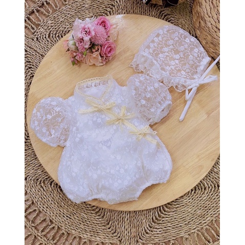 Body 3 nơ cổ trụ cho bé gái