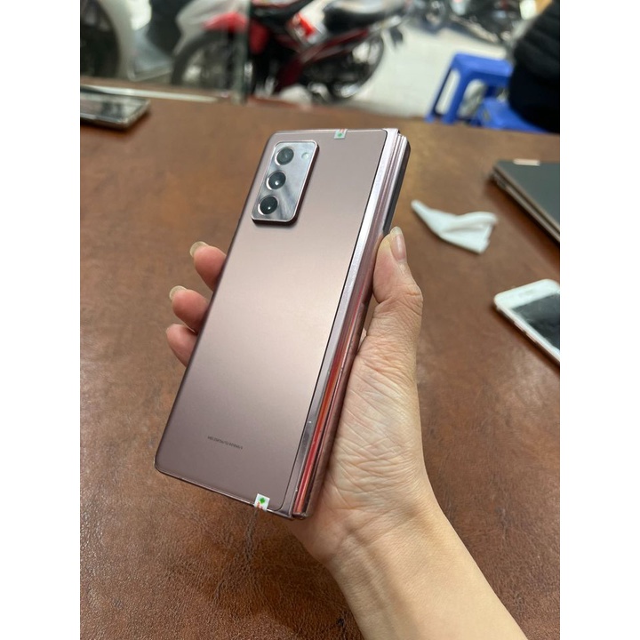 Điện thoại Samsung Galaxy Z Fold2 5G 12/256G máy 99 fullbox nguyên seal