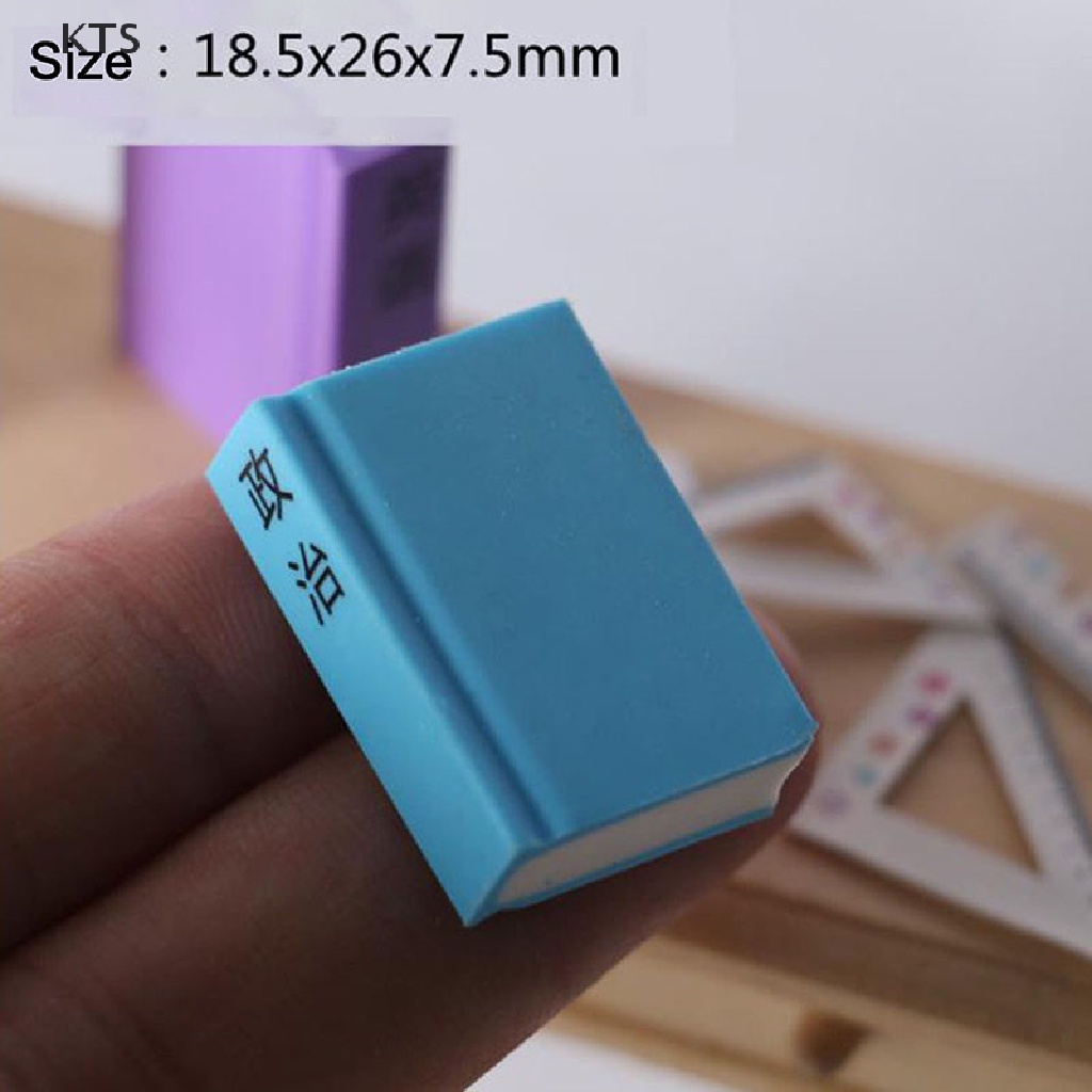 Set 4 Mô Hình Cuốn Sách 1 / 12 Thời Trang Cho Nhà Búp Bê