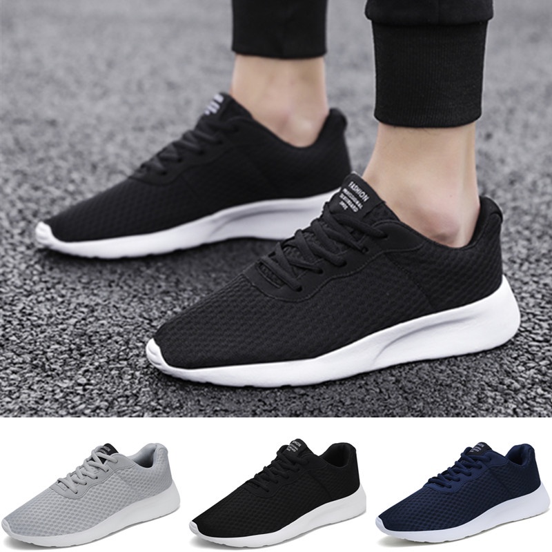 Hàng Có Sẵn Giày Chạy Bộ Thể Thao Rỗng Siêu Nhẹ Thoáng Khí Chống Trượt Phiên Bản Ba Phong Cách London Thời Trang Thường Ngày Dành Cho Nam Và Nữ