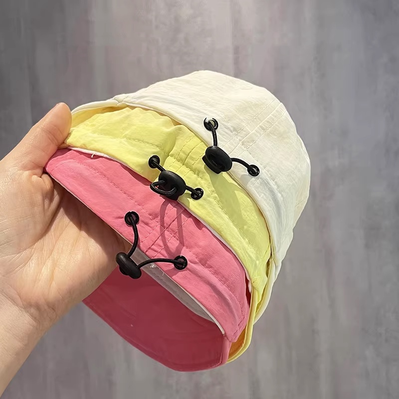 Mũ Lưỡi Trai Chống Nắng Thiết Kế Mỏng Họa Tiết Mặt Cười Xinh Xắn Thời Trang Mùa Hè Cho Bé