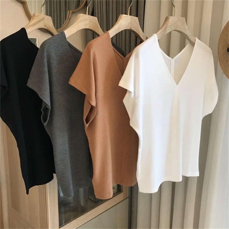 Áo Thun Tay Ngắn Cổ Chữ V Bằng Lụa Băng Siêu Mỏng Phong Cách Mới Thời Trang Mùa Hè Dành Cho Bạn Nữ