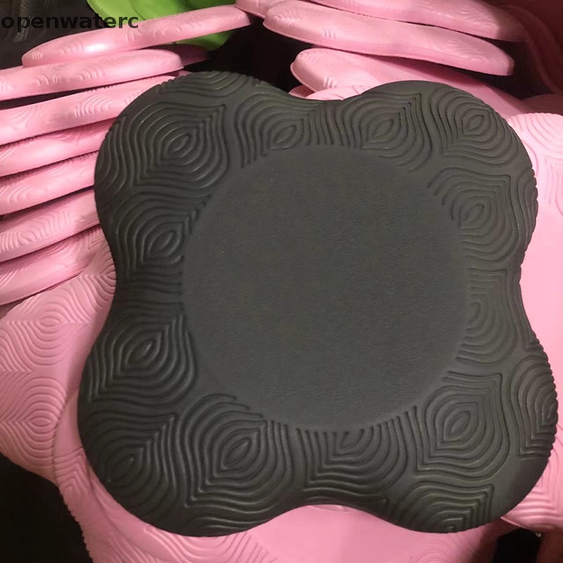 1 Tấm Thảm Tập Yoga Bảo Vệ Đầu Gối Chống Trượt Màu Trơn