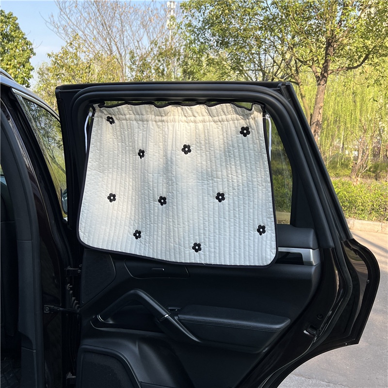 Tấm Che Nắng Cách Nhiệt Thêu Họa Tiết Hoạt Hình Dễ Thương Cho Xe Hơi 2023