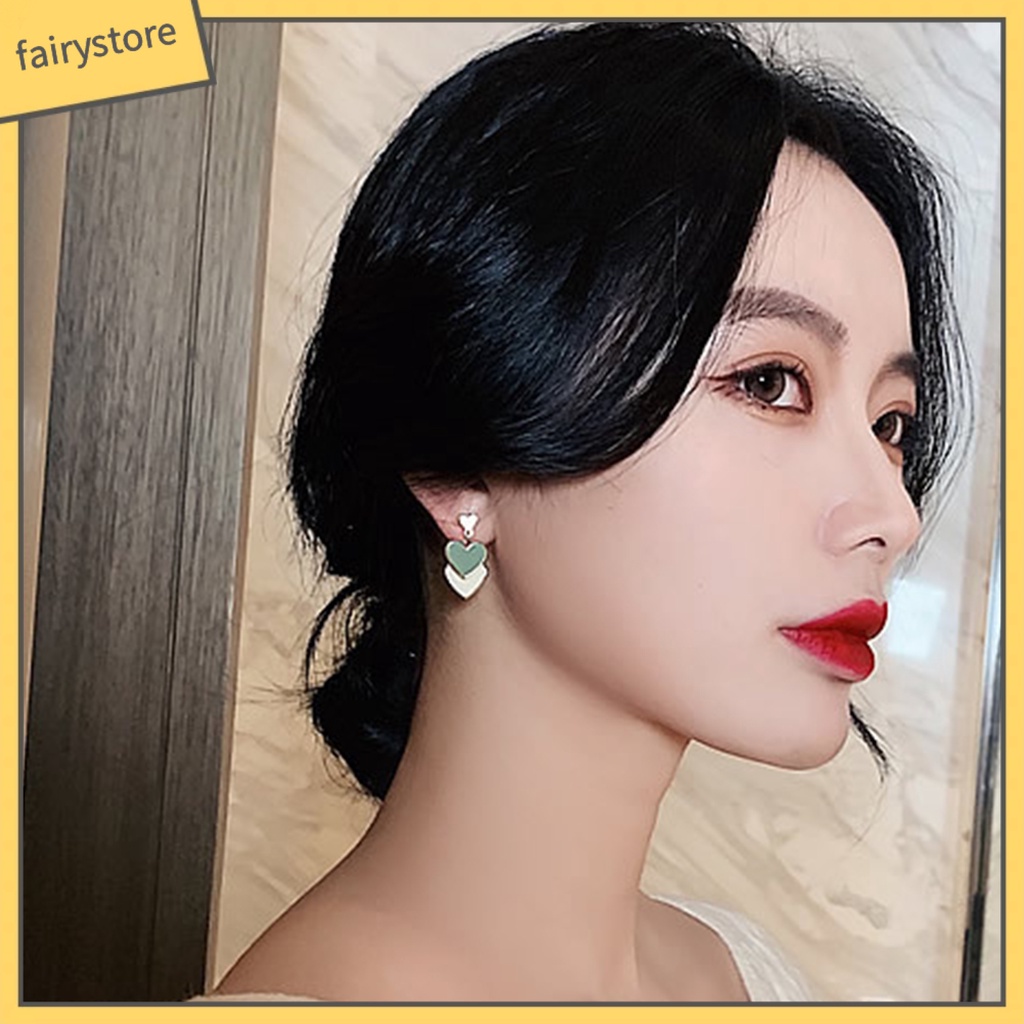 1 Đôi Bông Tai Hình Trái Tim Màu Sắc Tương Phản Dễ Thương Dành Cho Nữ