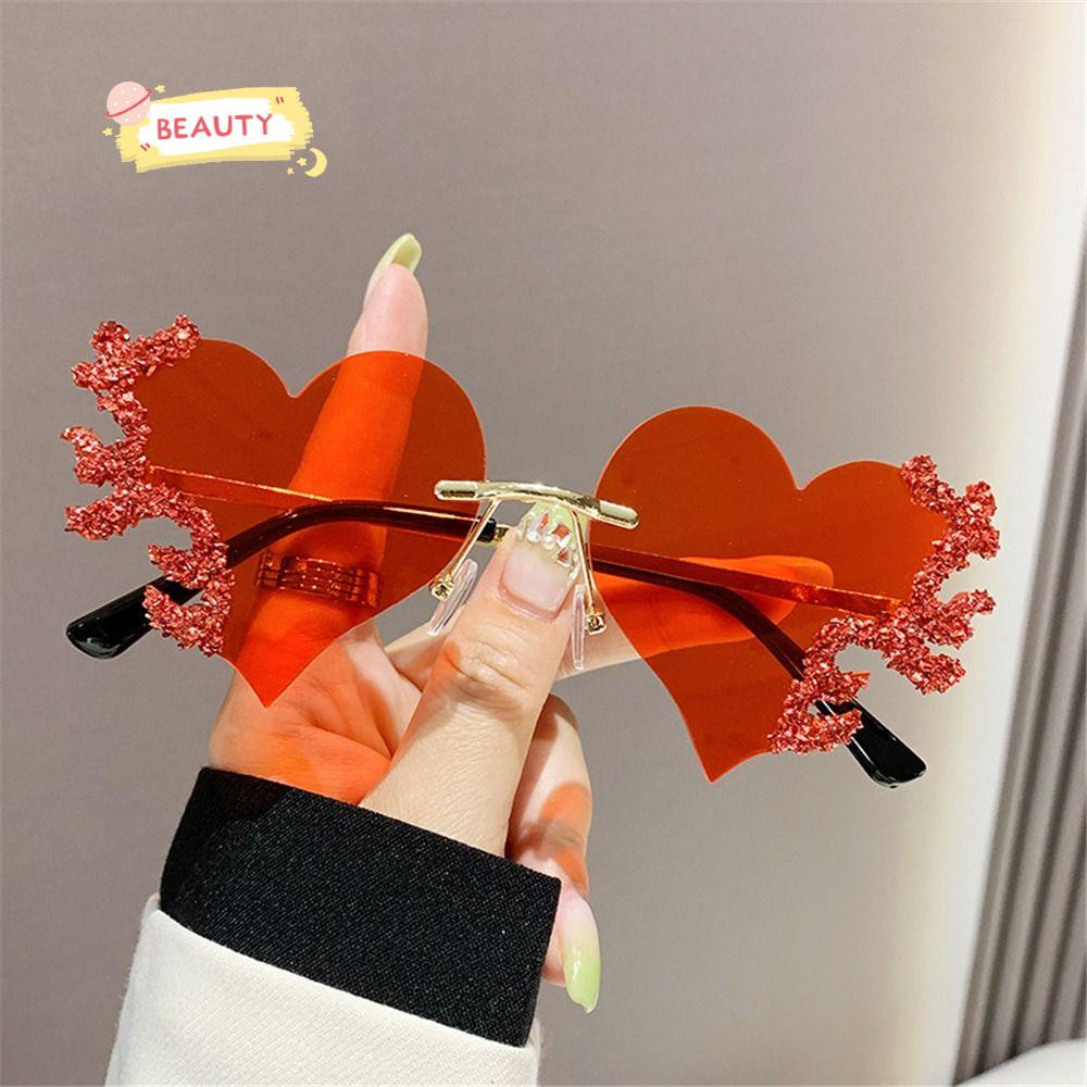 Kính Mát Hình Trái Tim Phong Cách Halloween