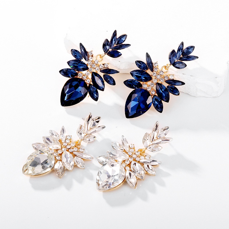 Đôi Khuyên Tai HìNh Lá ĐíNh Kim Cương Giả ThờI Trang Cho Nữ