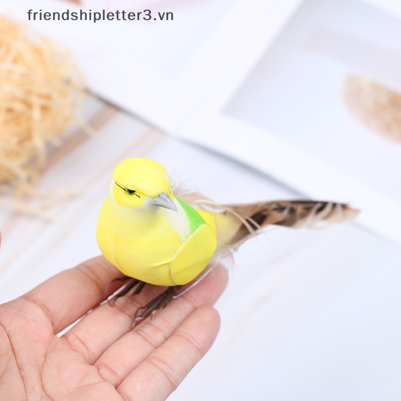 1 Chú Chim Nhỏ Có Lông Vũ Trang Trí Sân Vườn