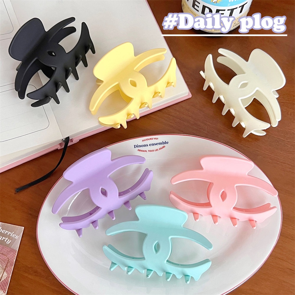 Kẹp Tóc Hình Cá Mập Xinh Xắn Cho Nữ