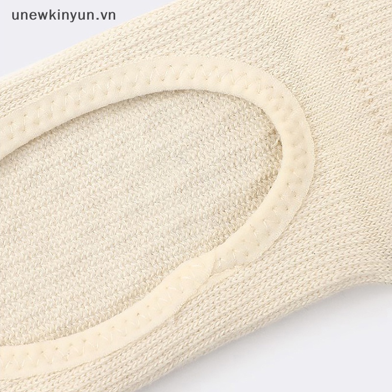 Vớ Nửa Ngón Chống Trượt Dùng Tập Yoga / Pilates / Thể Thao Dành Cho Nữ