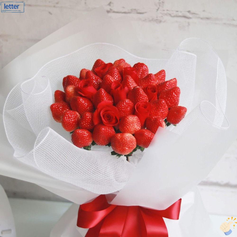Set 50 Quả Dâu Giả Bằng Nhựa Màu Đỏ Dùng Trang Trí Lễ Hội