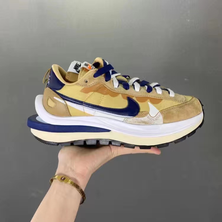 Giày Thể Thao Sacai x Regasus Vaporrly SP Màu Xanh Navy / Xám / Đỏ / Cam BV0073-306 WTWV