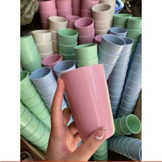 Cốc nhựa lúa mạch uống nước