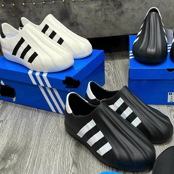 Giày thể thao das adifom