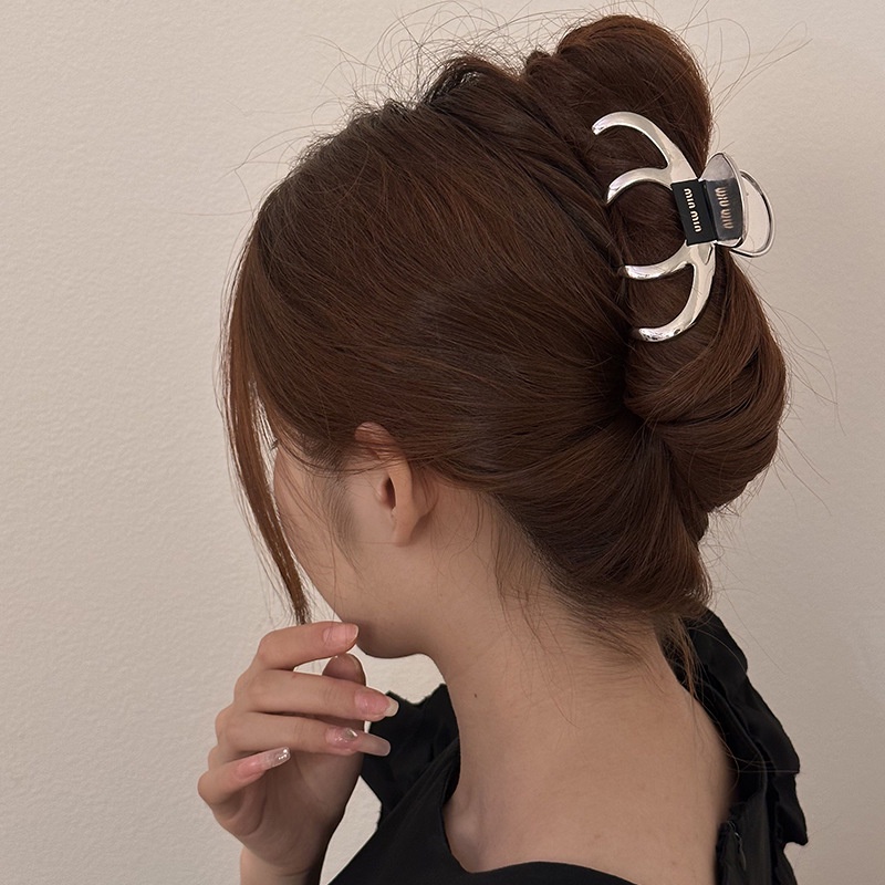 Kẹp Tóc Hình Cá Mập Bằng Kim Loại Phong Cách Retro Thời Trang Cho Nữ