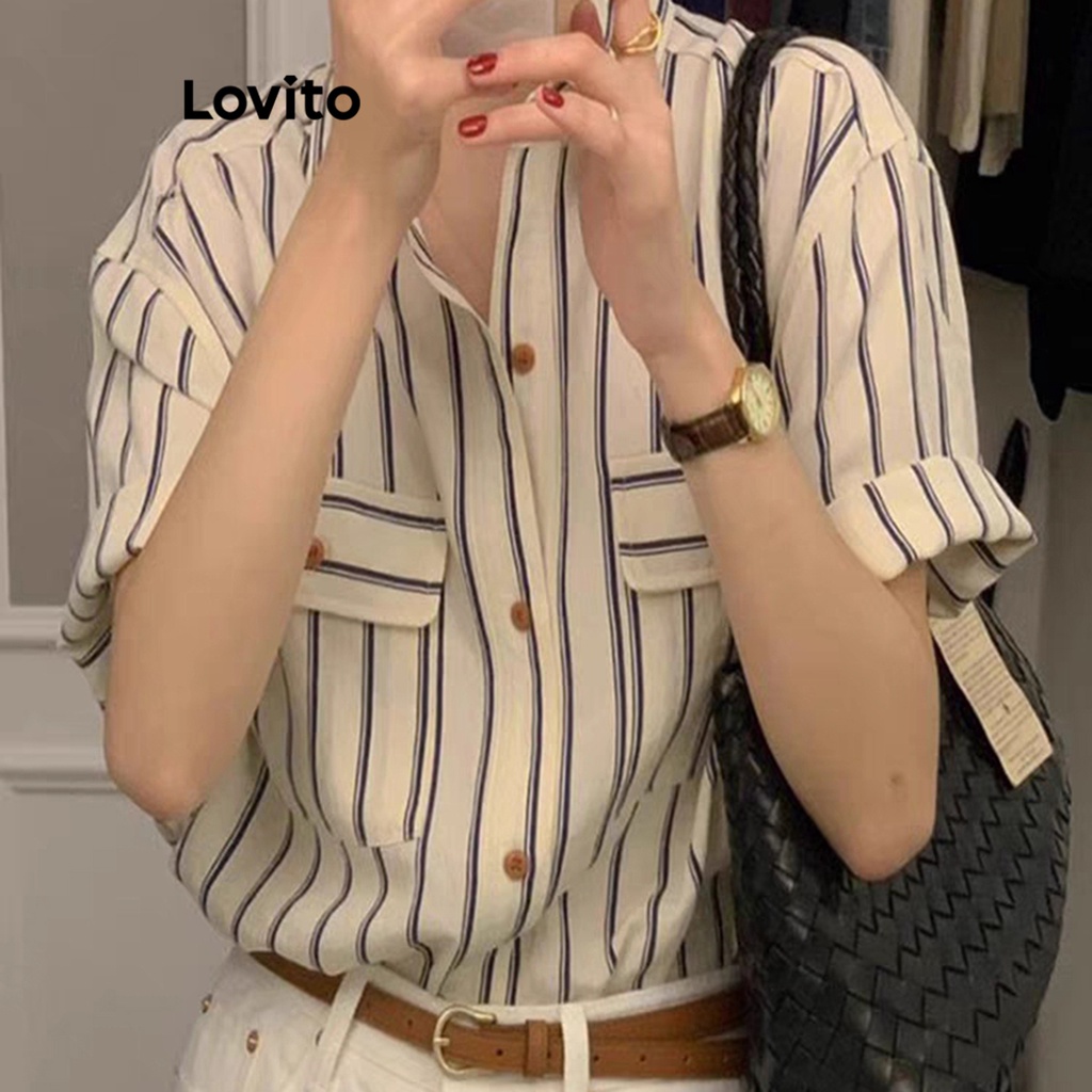 Áo kiểu Lovito cài nút phối túi kẻ sọc thanh lịch cho nữ LNE19095