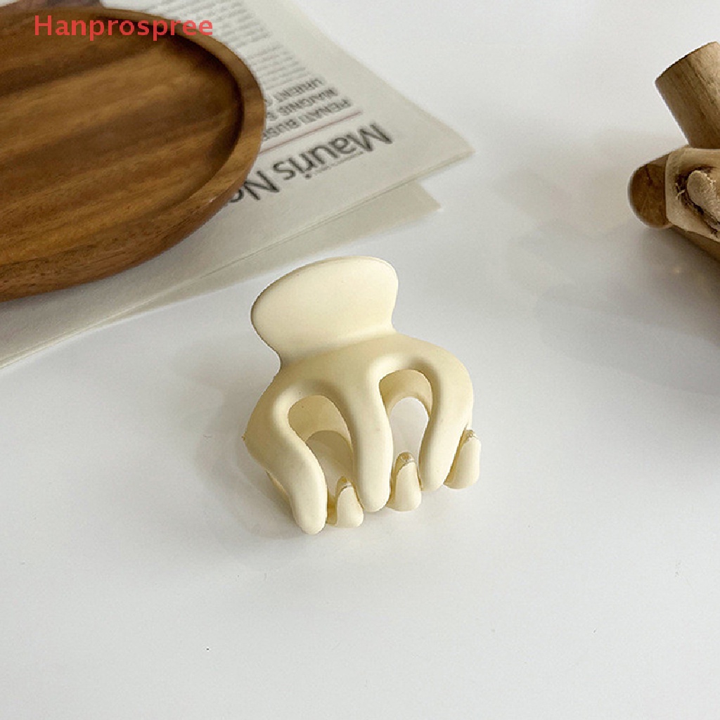 Kẹp Càng Cua Màu Sắc Ngọt Ngào Cho Nữ