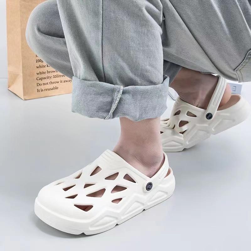 Xăng đan Đế Mềm Dày Đục Lỗ Thoáng Khí Dành Cho Nam Nữ