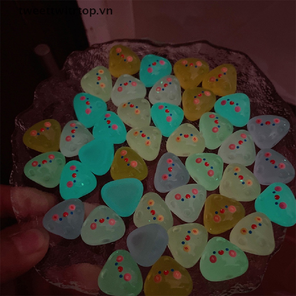 Set 5 Đồ trang trí Phô Mai Dạ Quang Dùng Để Trang Trí